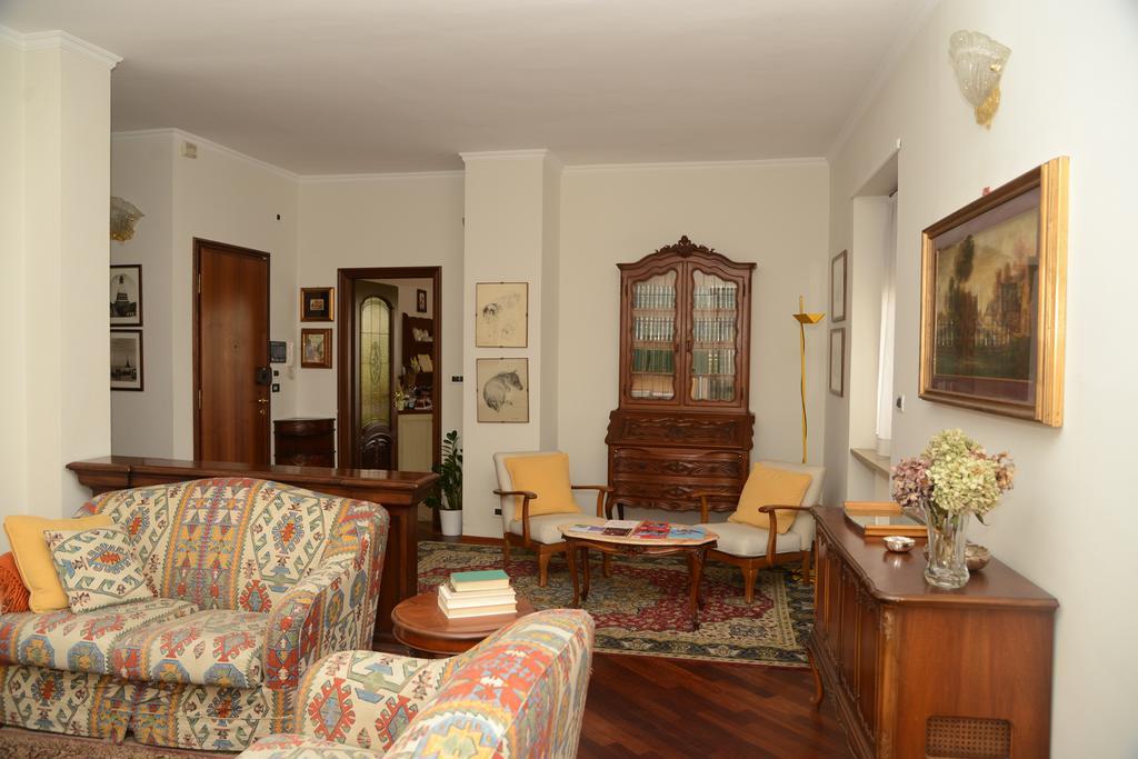 Casa Delle Ortensie Bed & Breakfast Alpignano ภายนอก รูปภาพ